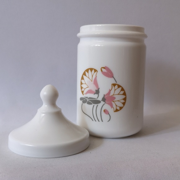 Vintage White Glass Apothecary Jar with Lid, Art Deco Fan Flower & Lilly Design - Picture 2 of 4